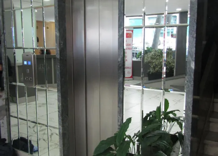 エクセルシオール 3*