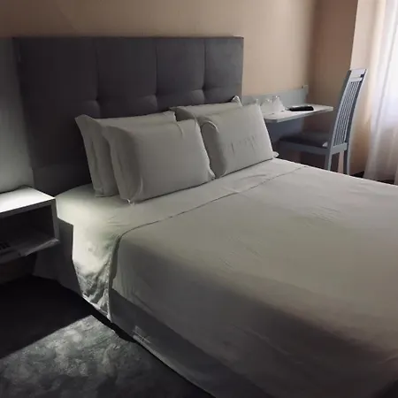 Отель Excelsior 3*